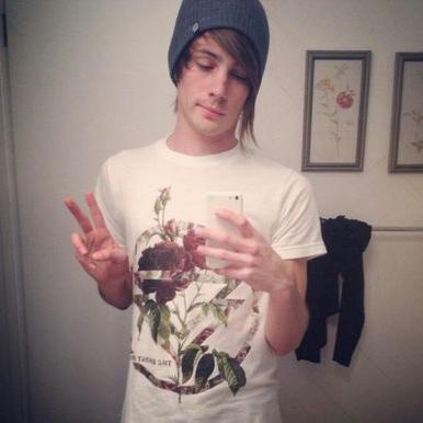 Profile Picture of Jon Iverson FanPage (@JonIversonFans) on Twitter