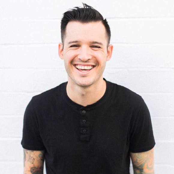 Profile Picture of Jesse Showalter (@jesseatomic) on Poshmark