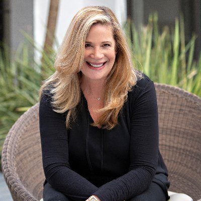 Profile Picture of Debbie Goldstein (@Deb_Goldstein) on Twitter