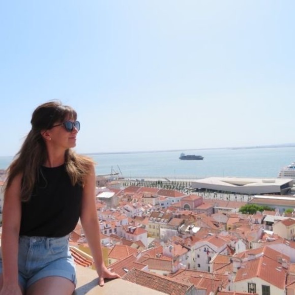 Profile Picture of Audrey-anne Roberge (@deyrob) on Poshmark