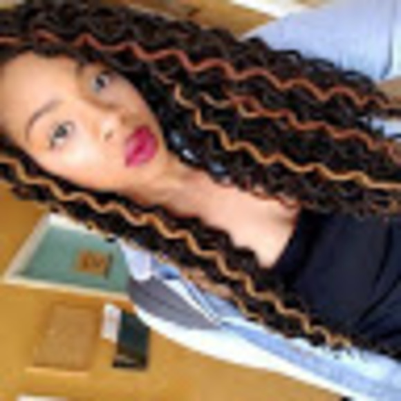 Profile Picture of Wondra Hudson (@wondrahudson) on Poshmark