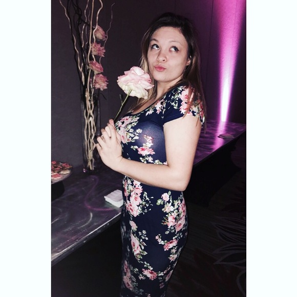 Profile Picture of Miranda Piccolino (@mlpic8) on Poshmark