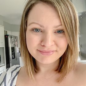 Profile Picture of Dana Carvell || Pretty Little Apron (@Prettylittleapron) on Pinterest