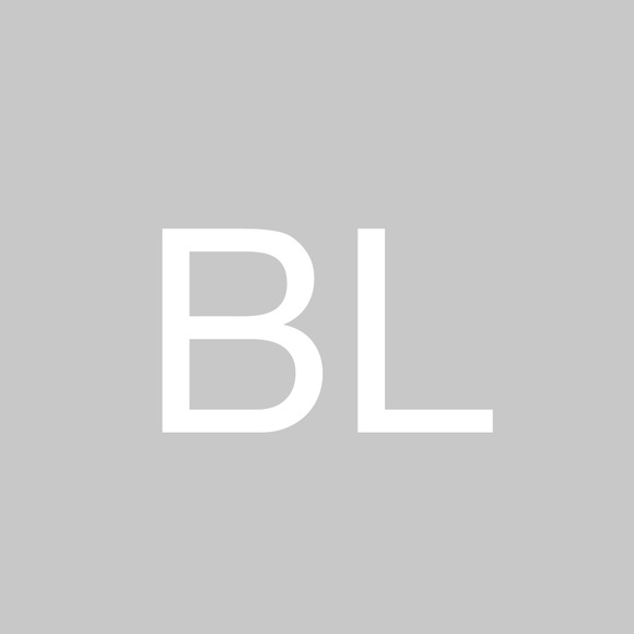 Profile Picture of Bency Libish (@bencylibish) on Poshmark