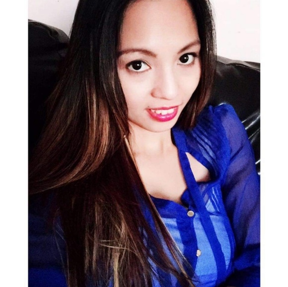 Profile Picture of April Escorpizo (@phrilz) on Poshmark