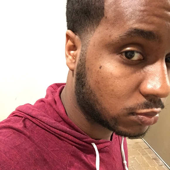 Profile Picture of Abai Dunbar (@abaip) on Poshmark