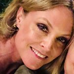 Profile Picture of Iris Arnold (@arnoldiris) on Instagram