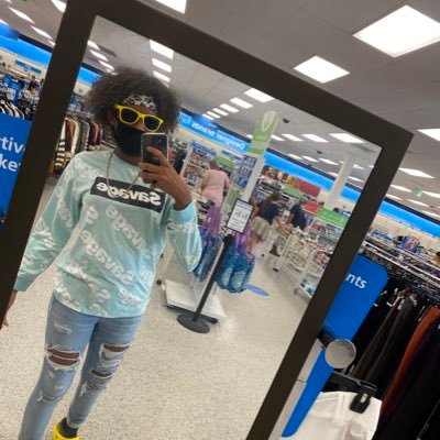 Profile Picture of Nikki Locklear (@NikkiLocklear5) on Twitter