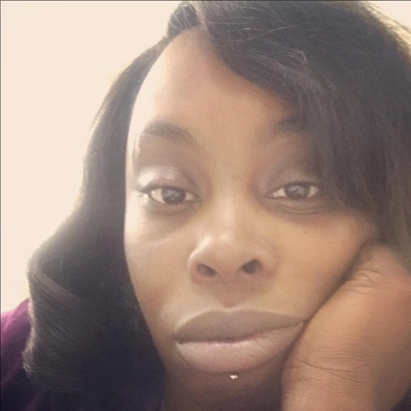 Profile Picture of Sharita Fields (@sharitafields84) on Poshmark