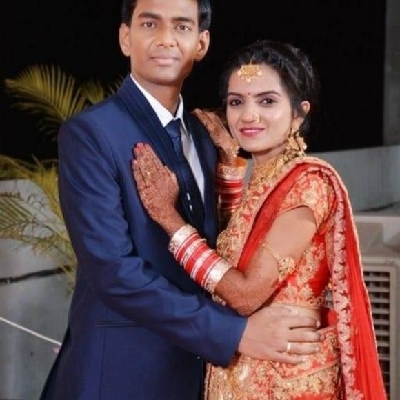 Profile Picture of Rupali Kharkar-umare (@rupalikharka925) on Poshmark