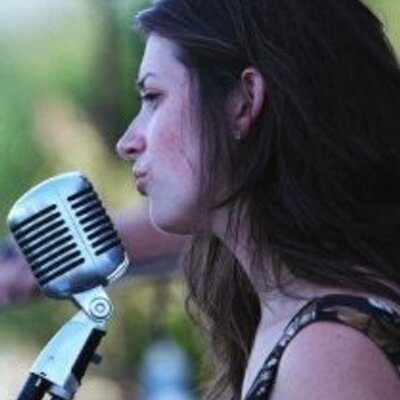 Profile Picture of Amy Dupont (@AmyDupont) on Twitter