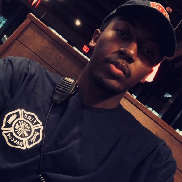 Profile Picture of Marquez Keith (@firefighterquez) on Poshmark