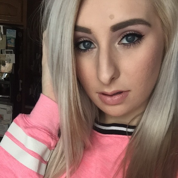 Profile Picture of Madyson Ancell (@madysonancell) on Poshmark