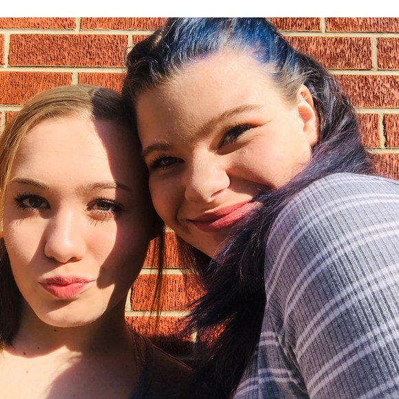 Profile Picture of Jenna Perkins (@jennaperkins207) on Poshmark