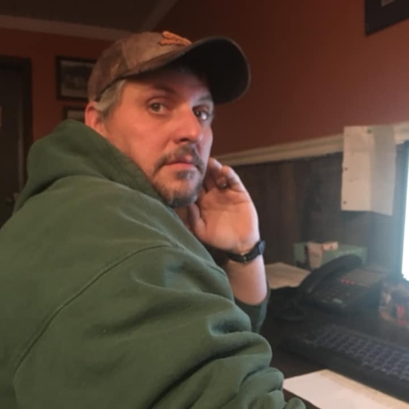 Profile Picture of Rebecca Blevins (@rebecca_blevins) on Poshmark