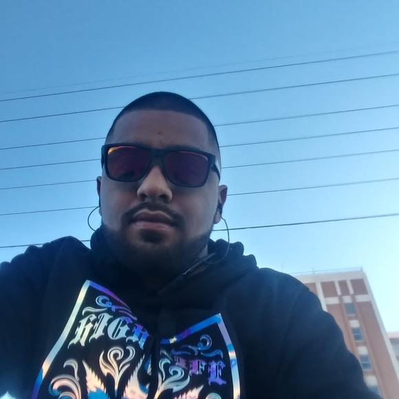 Gino Hernandez - Poshmark Profile Picture of Gino Hernandez (@hernandezgino64) on Poshmark