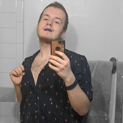 Profile Picture of Nathan 'Bugglesworth' Sarver (@Batmango307) on Twitter