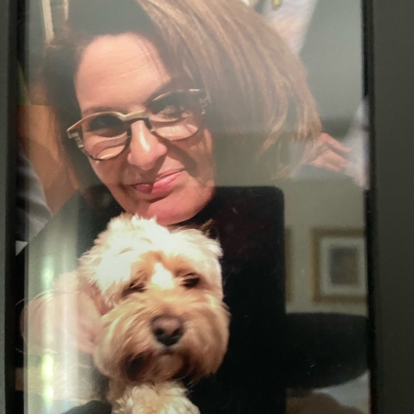 Carolyne Griffiths - Poshmark Profile Picture of Carolyne Griffiths (@carolyneg50) on Poshmark