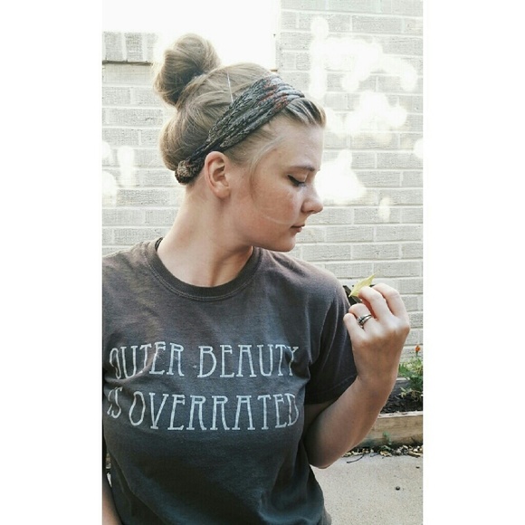 Profile Picture of Annah Rash (@annah_rash) on Poshmark