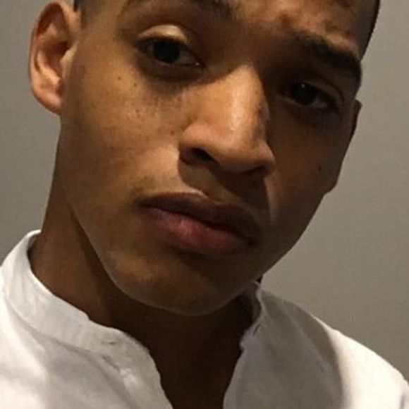 Profile Picture of Daniel Strickland (@danielstricklan) on Poshmark