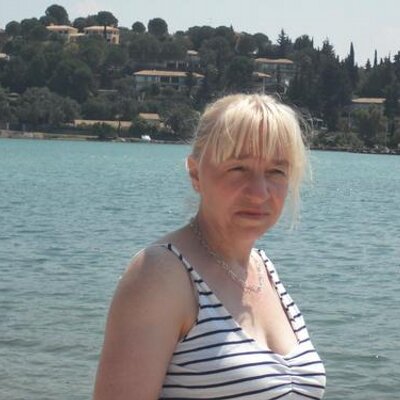 Profile Picture of Christine Clayton (@Crystal27957) on Twitter