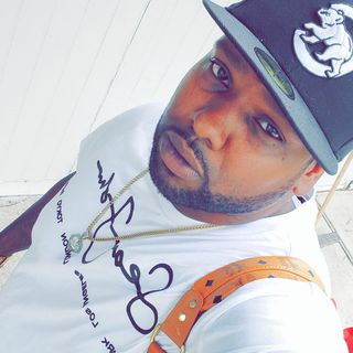 Profile Picture of Cedric Hunter (@cedric.hunter.7) on Facebook