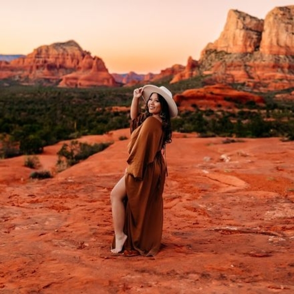 Profile Picture of Glendalyn Connie (@glendydlc) on Poshmark