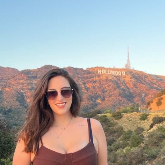 Profile Picture of Maria fernanda Perucci (@ineedtosleep) on Poshmark