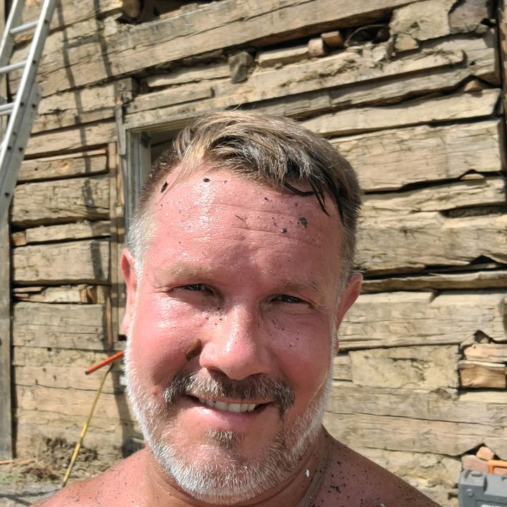 Profile Picture of Robert Benedict (@@bennybellys) on Tiktok