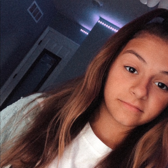 Profile Picture of Josey Kiefer (@joseycga) on Poshmark