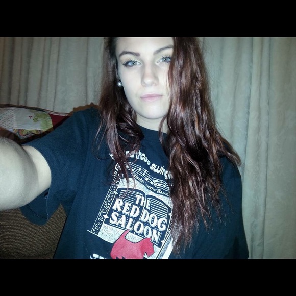 Profile Picture of Julia Murray (@j_as_in_juliaa) on Poshmark