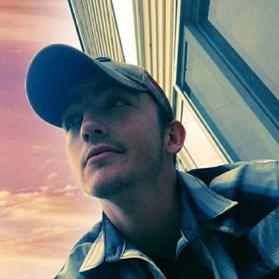 Profile Picture of Eric (@EricHeule) on Twitter