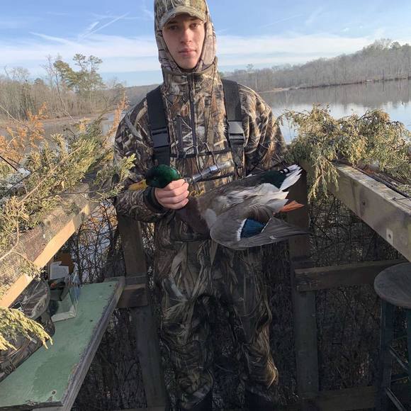 Profile Picture of David Lask (@dlask2003) on Poshmark