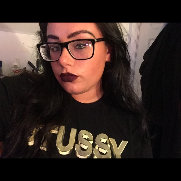 Profile Picture of Julia Letteriello (@jletteriello) on Poshmark