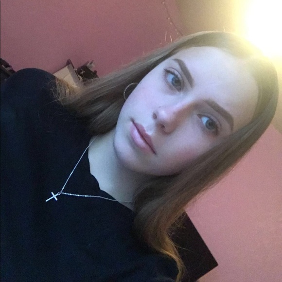 Profile Picture of Rriley Smethers (@rmsmethers) on Poshmark