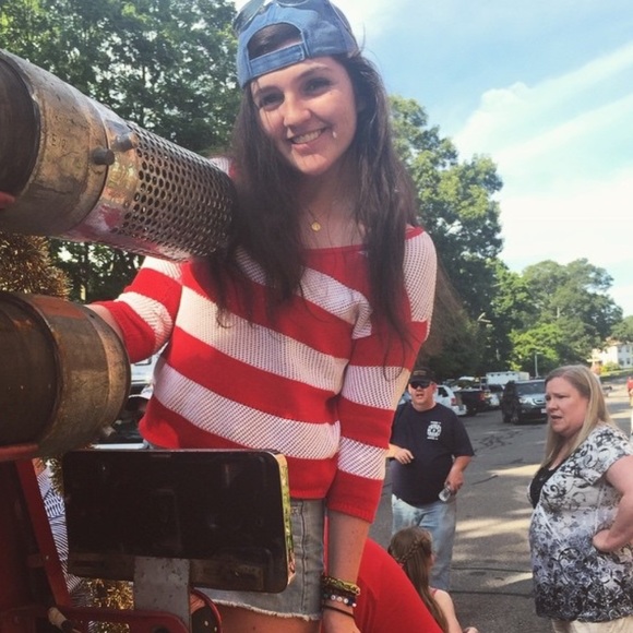 Profile Picture of Jillian Mercer (@jilliansquash) on Poshmark