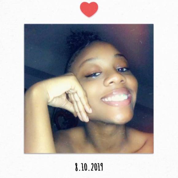 Profile Picture of Jacquese Dewberry (@dewberryjac) on Poshmark