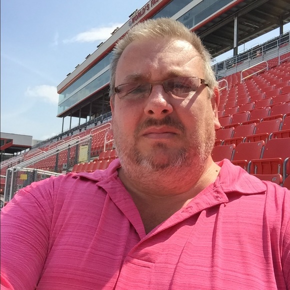 Profile Picture of Robert Wilkins (@theallmostdones) on Poshmark