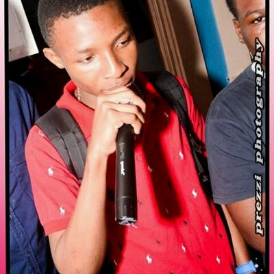 Profile Picture of Andre England (@djsmiley32) on Twitter