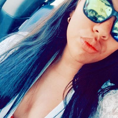 Profile Picture of Andrea Bustamante (@Andreakamilab) on Twitter