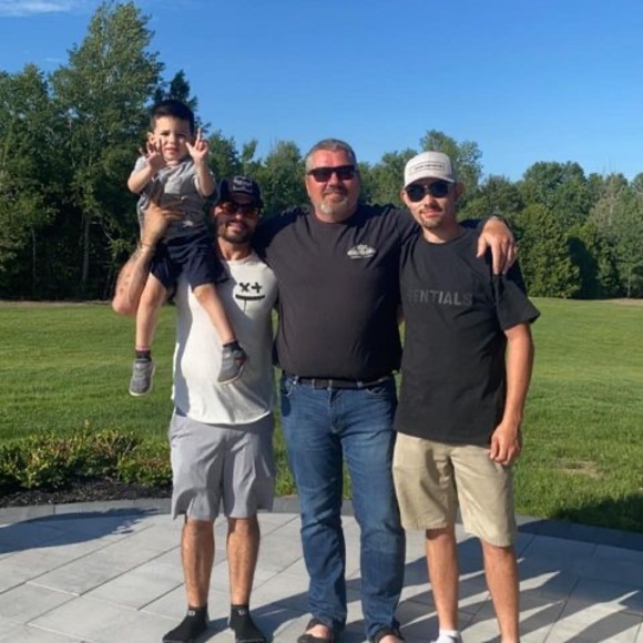 Profile Picture of Luke Mcintyre (@lukemcintyre) on Poshmark