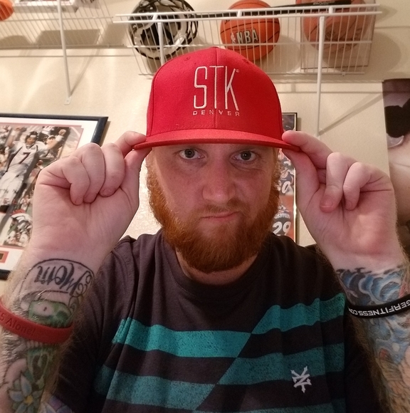 Profile Picture of Aaron Copeland (@aaroncopeland) on Poshmark