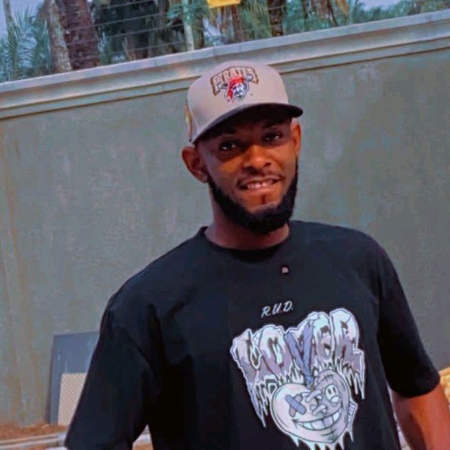 Profile Picture of Larry stock (@larryuthynu) on Tiktok