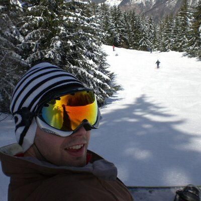 Profile Picture of Kris Hunt (@TheKrisHunt) on Twitter