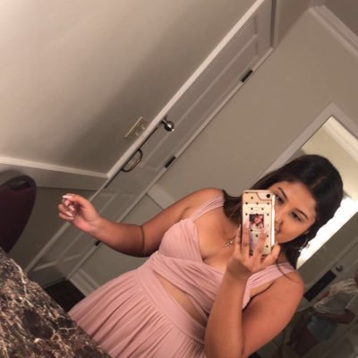 Profile Picture of Vanessa Loera (@vanessaloera7) on Twitter