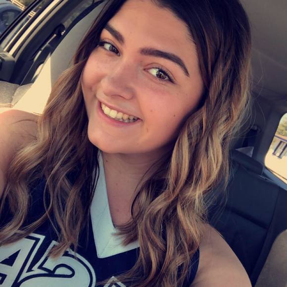 Profile Picture of Addison Beck (@addybeck1) on Poshmark