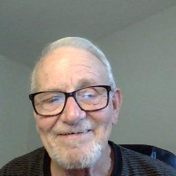 Profile Picture of Robert Shuster (@bobbyshoes10) on Twitter
