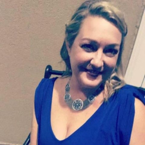 Profile Picture of Lori Markham (@lmarkham111012) on Poshmark