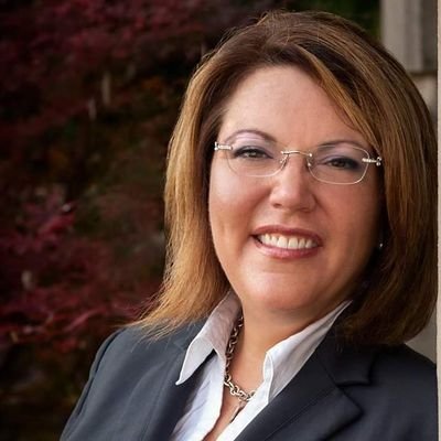Profile Picture of Pamela Hann (@PLHann) on Twitter
