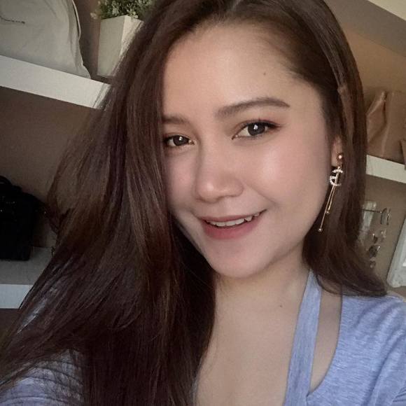 Profile Picture of Chompoo Jm (@chompoojm) on Poshmark
